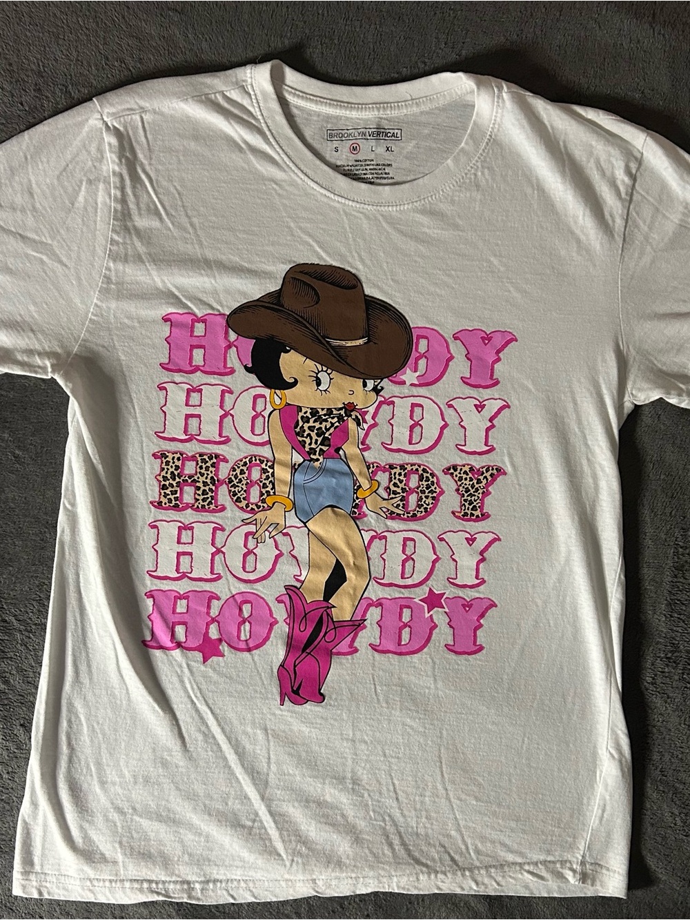 White Betty Boop 'Howdy' Graphic Tee - Pink Accents